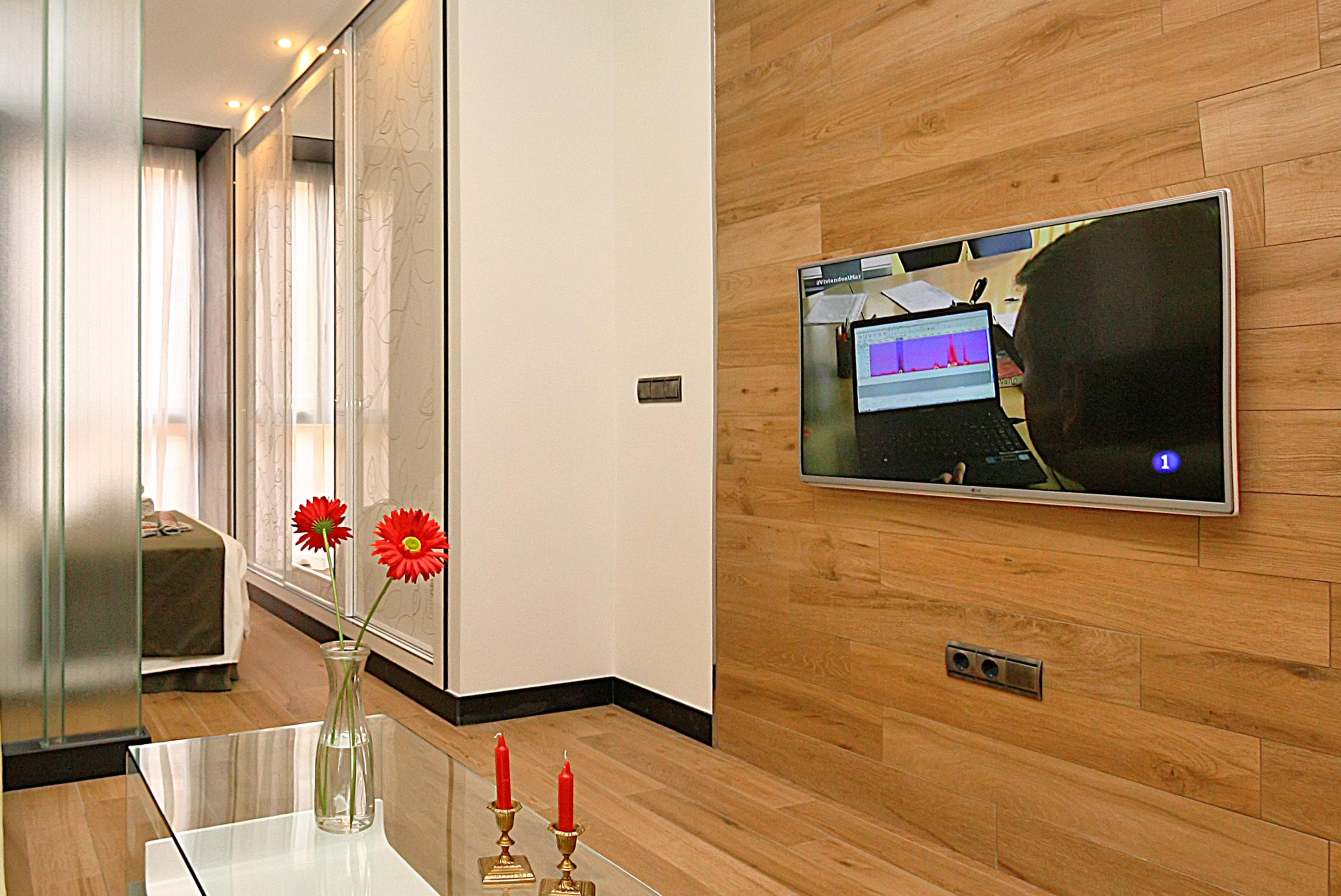 Apartamentos Suites Oficentro Deluxe Малага Екстериор снимка