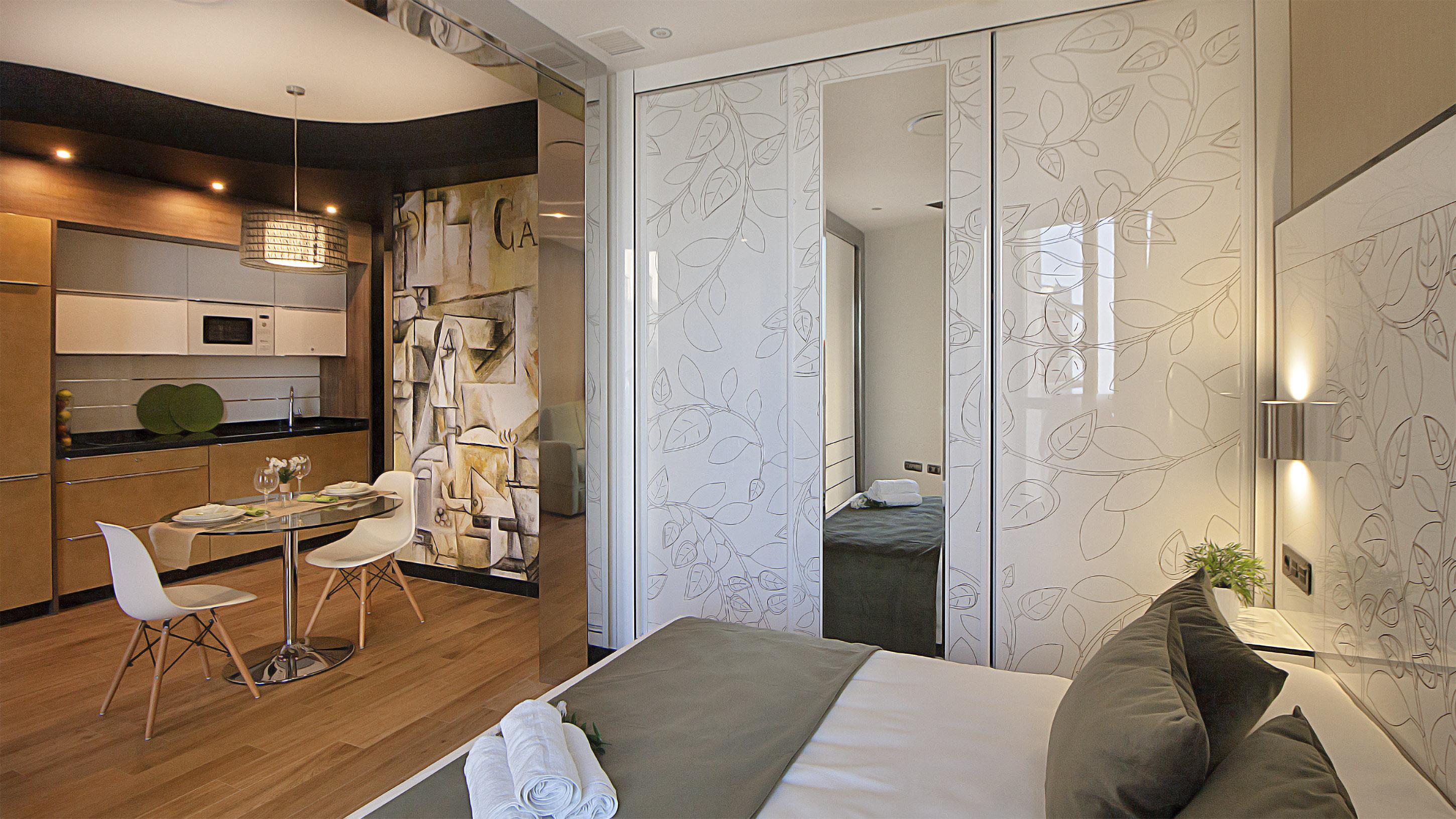 Apartamentos Suites Oficentro Deluxe Малага Екстериор снимка