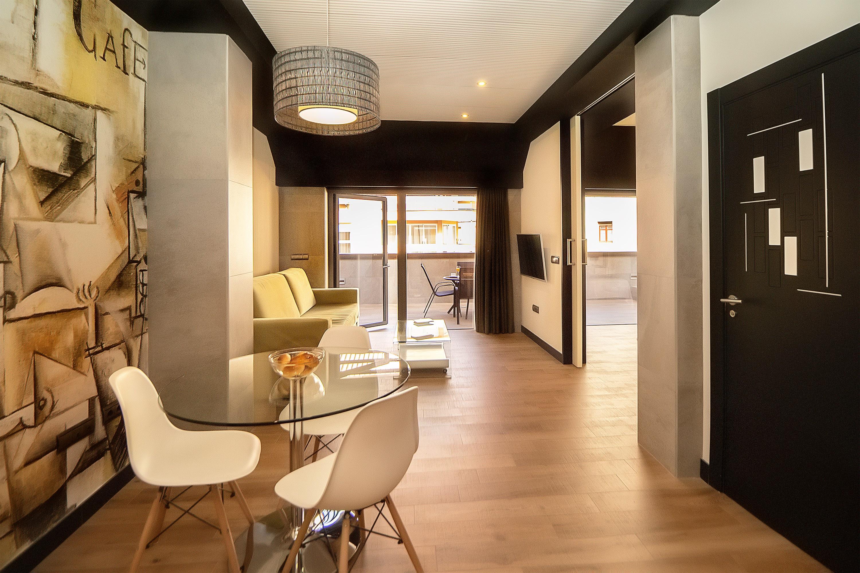 Apartamentos Suites Oficentro Deluxe Малага Екстериор снимка