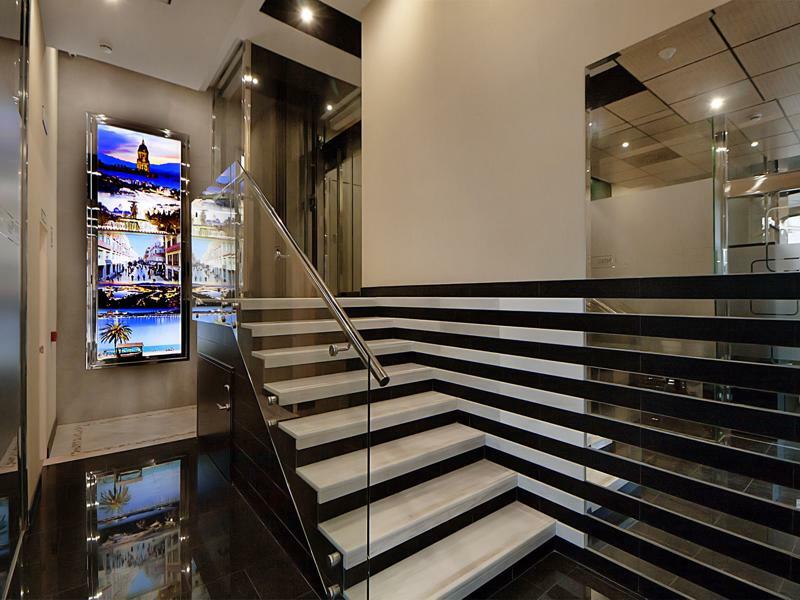 Apartamentos Suites Oficentro Deluxe Малага Екстериор снимка